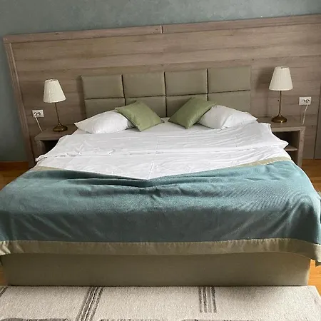 Hotel Club Bucovina & 4*