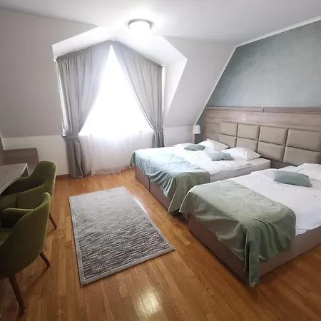 Hotel Club Bucovina & 4*